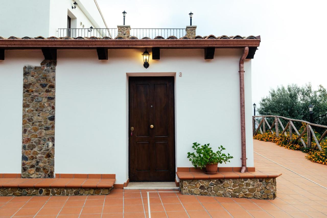 ジッツェリーア Casale Calabria Bed & Breakfast エクステリア 写真