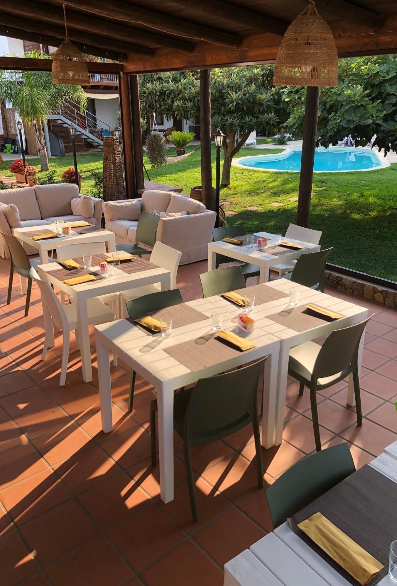 ジッツェリーア Casale Calabria Bed & Breakfast エクステリア 写真