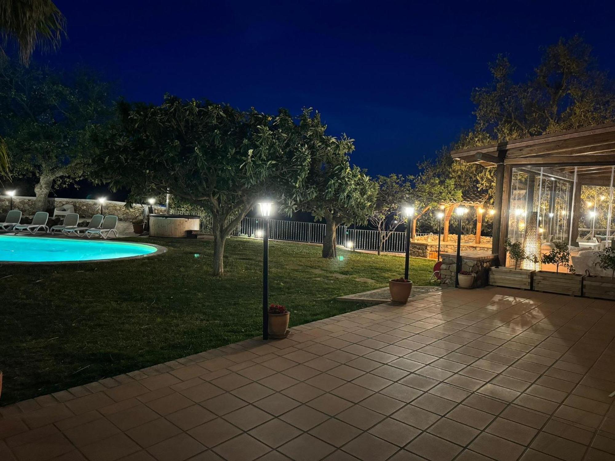 ジッツェリーア Casale Calabria Bed & Breakfast エクステリア 写真
