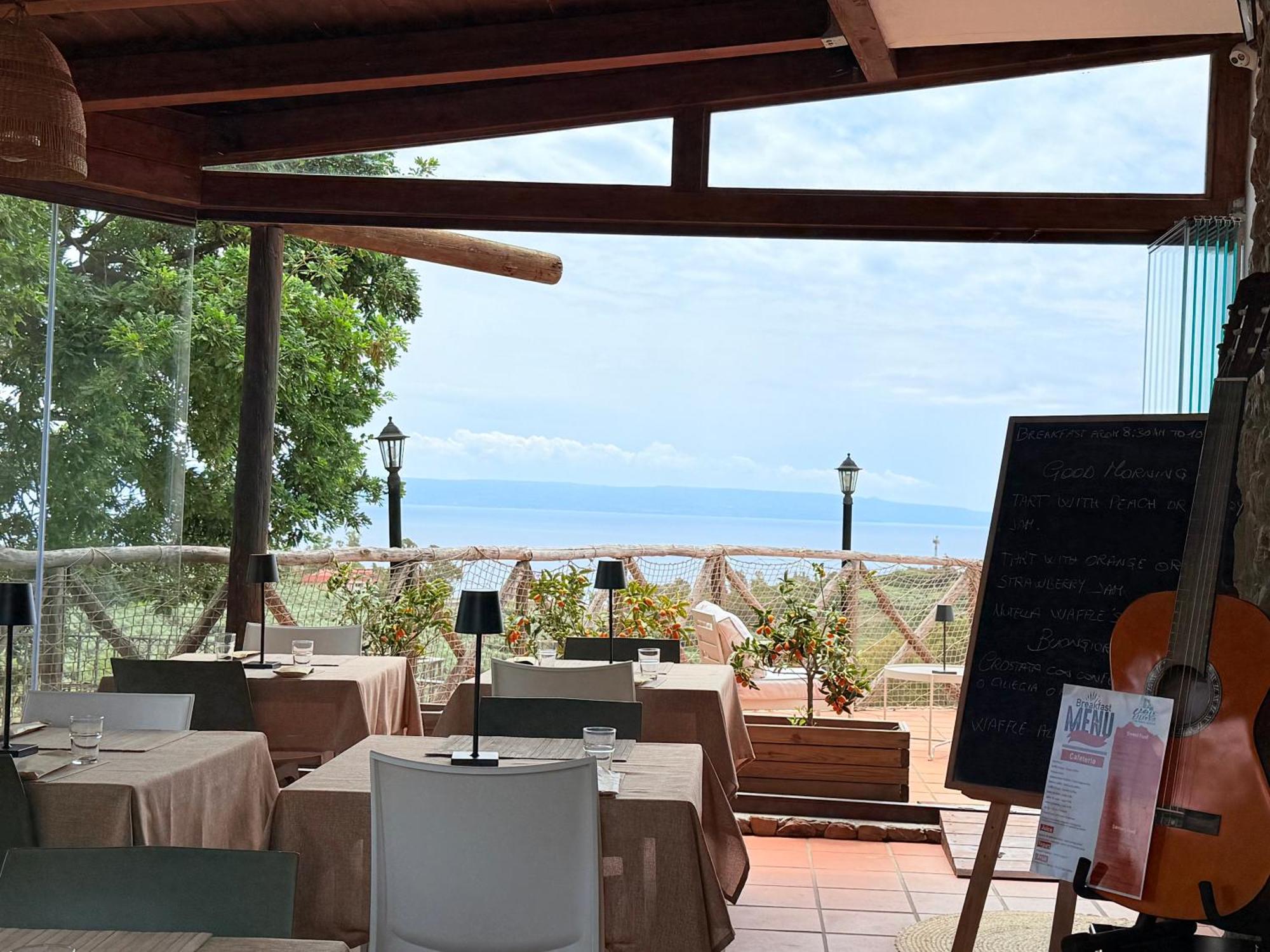 ジッツェリーア Casale Calabria Bed & Breakfast エクステリア 写真